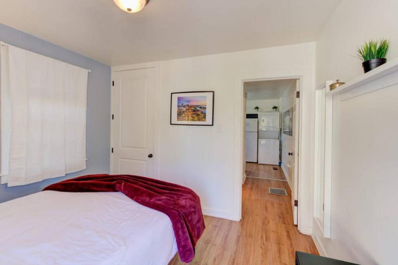 Gated Walking Distance To Overton Square Appartement *